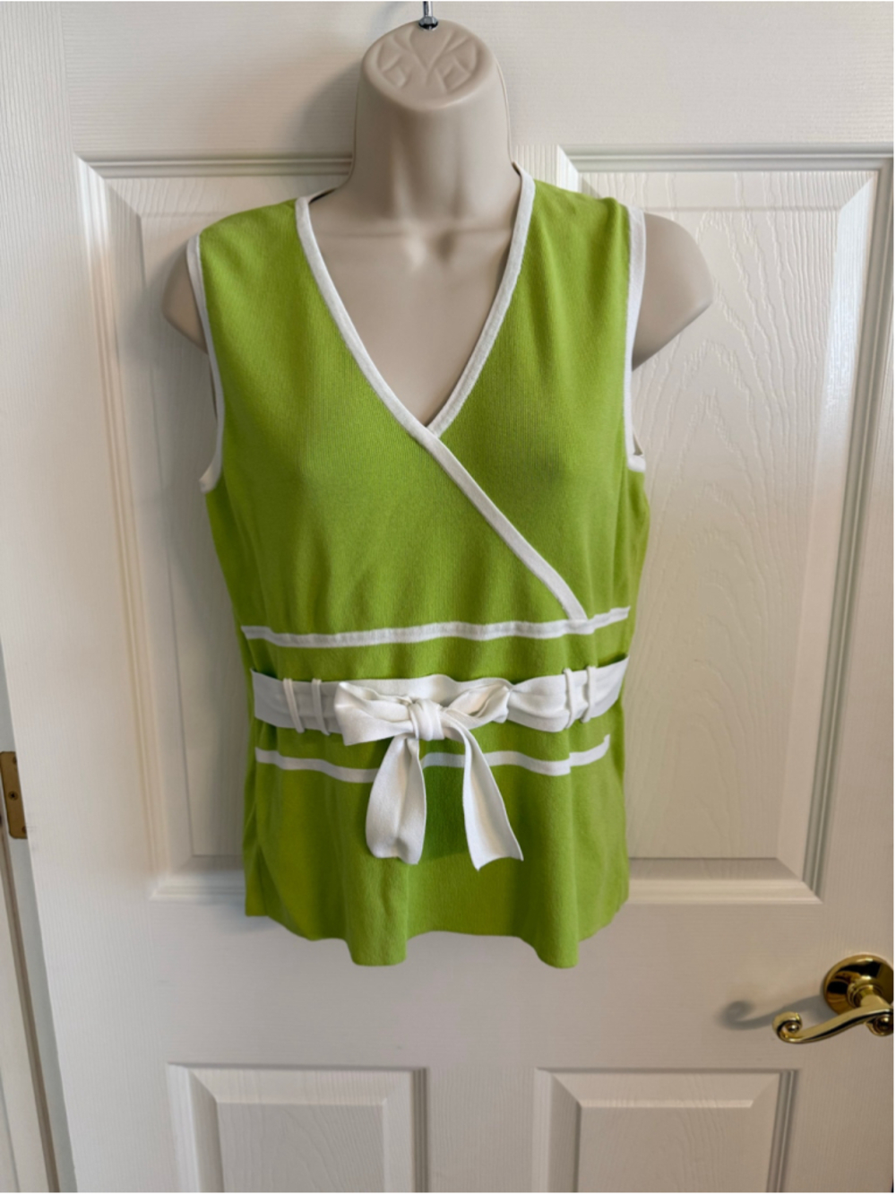 Cable & Gauge Lime Green Sleeveless Wrap Knit Top Size M